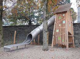 Place de jeux – Bild 3