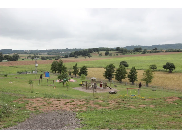 Kinderspielplatz – Bild 2