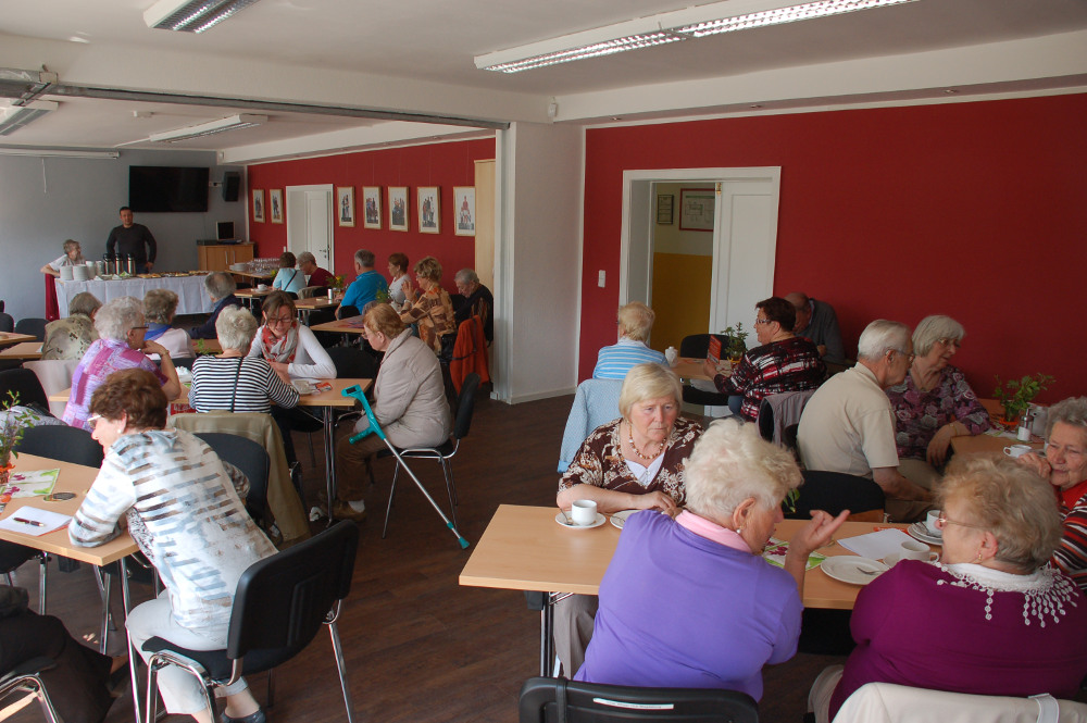 Café im "Familienhaus im Park" – Bild 2