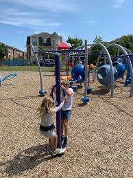 Warden Hilltop Community Playground and Splash Pad – Bild 2