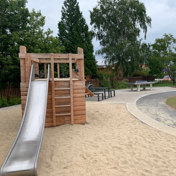 Spielplatz – Bild 1