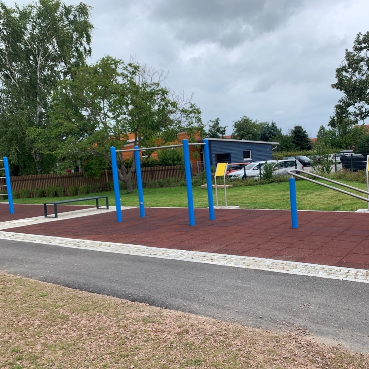 Spielplatz – Bild 3