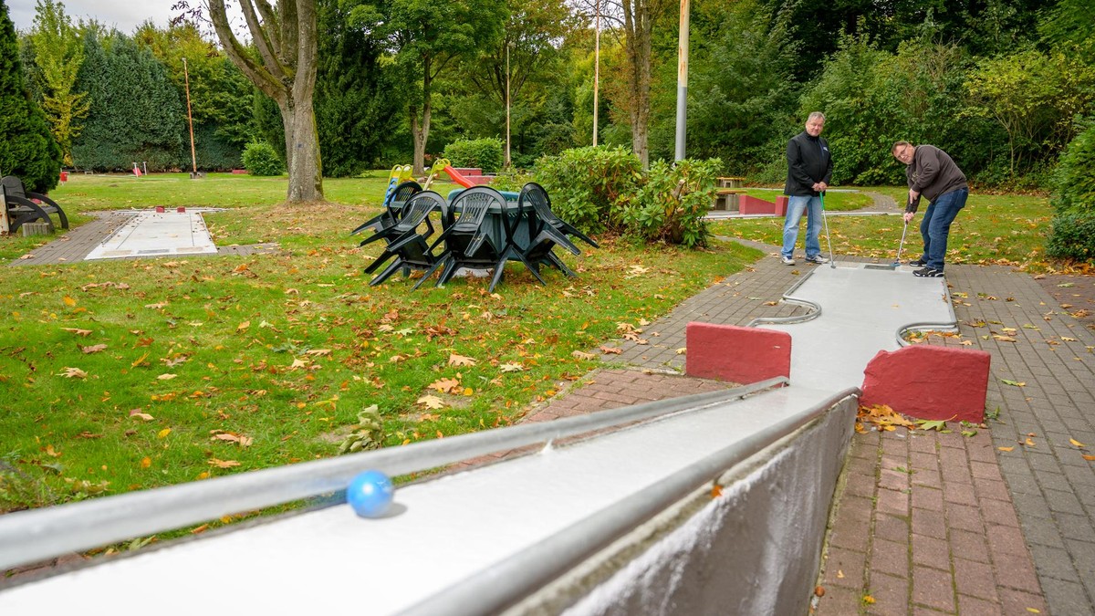 Minigolfanlage "Schloss Berge" Gelsenkirchen – Bild 4