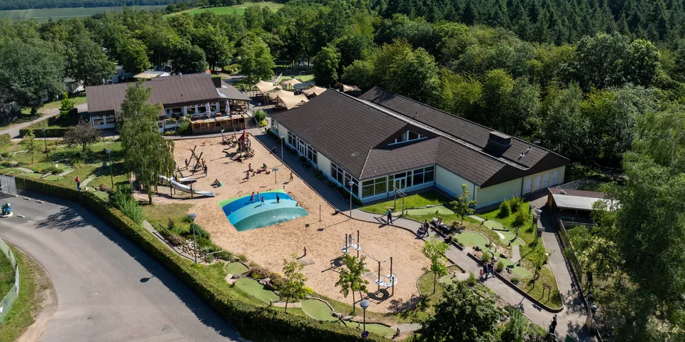 Zwembad Warsberg – Bild 5