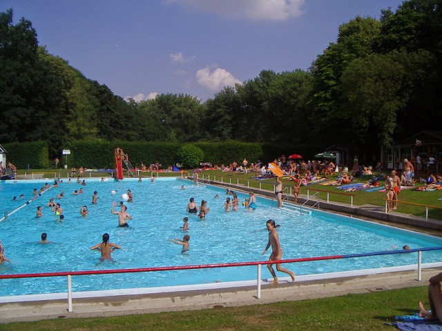 Wald- und Sommerbad in Kayna – Bild 2