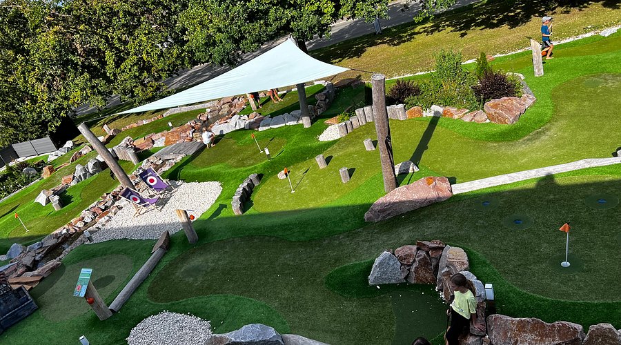 Adventure & Indoor Golf Balingen – Bild 1