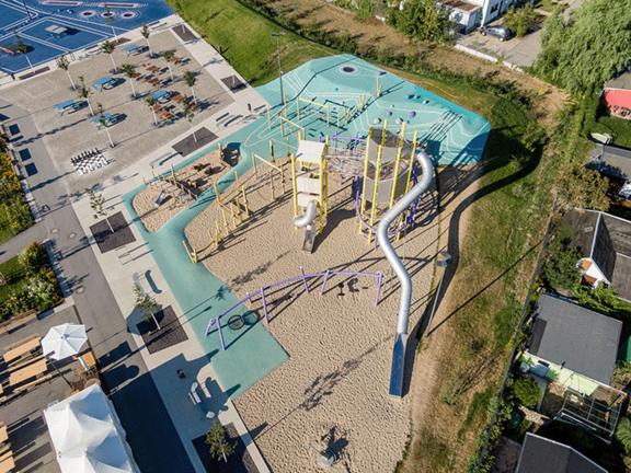 Spiel- und Freizeitpark "Junge Gärten" – Bild 2