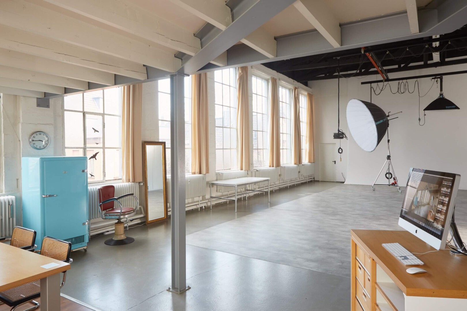 Pott Cast Studio NRW / Film- und Fotostudio – Bild 2