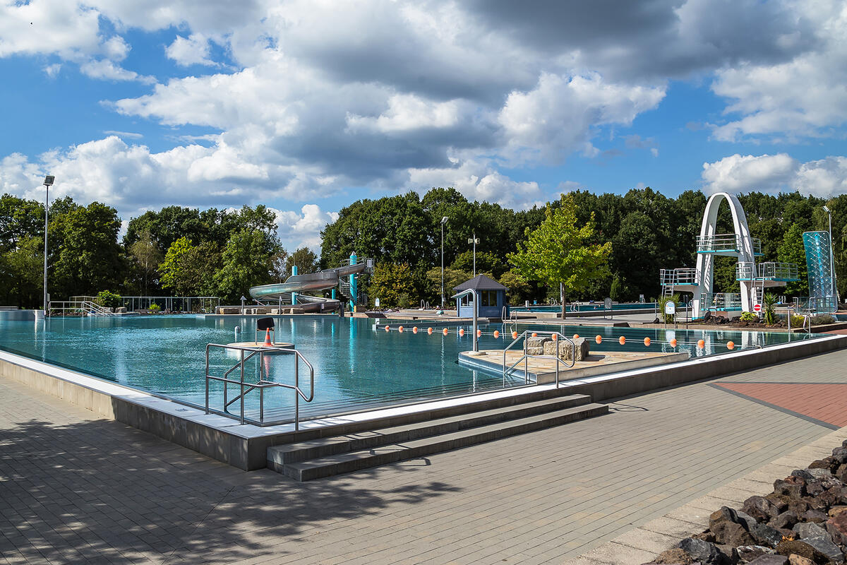 Schwimmbad Freibad Waldschwimmbad Dietzenbach – Bild 4