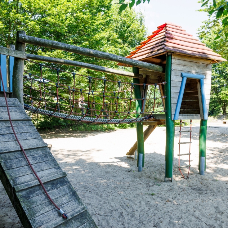 Spielplatz Wiedebeinstraße – Bild 1