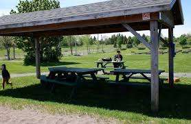 Stan 'Chook' Maxwell Memorial Park – Bild 2