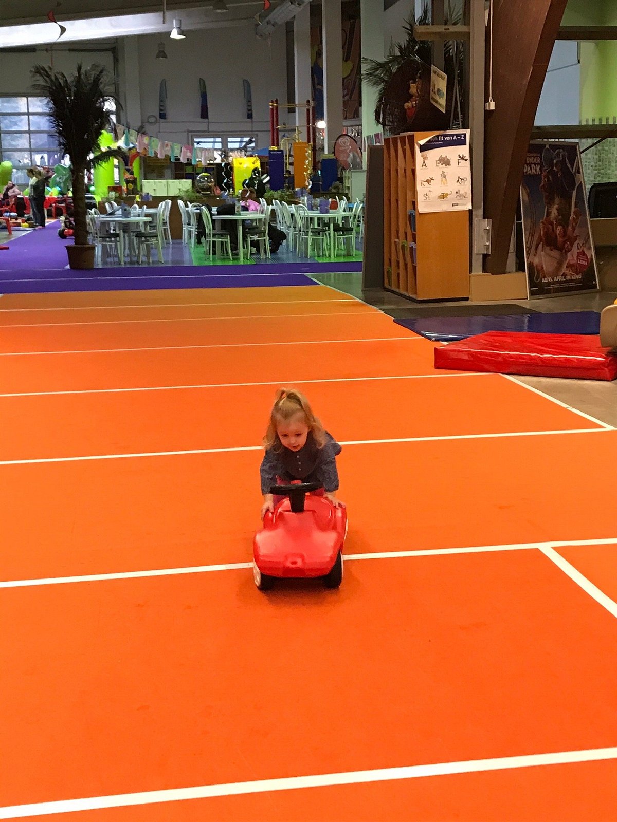 Kinder Spiel & Spaß Fabrik – Bild 4