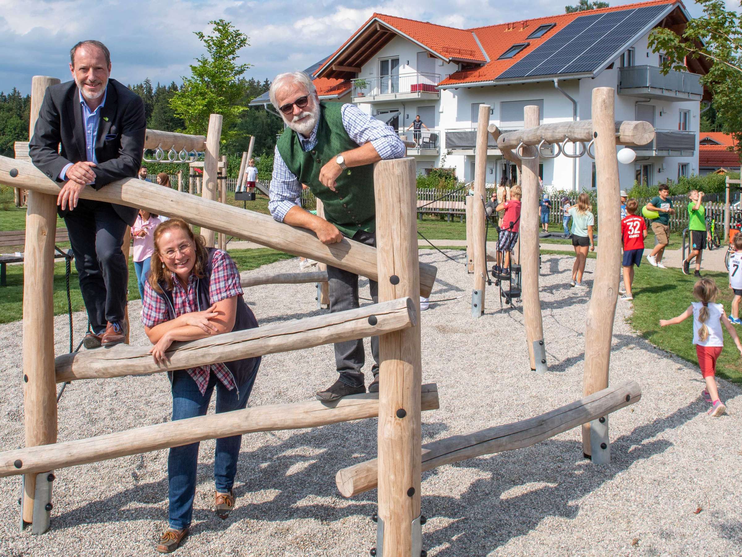 Spielplatz – Bild 1
