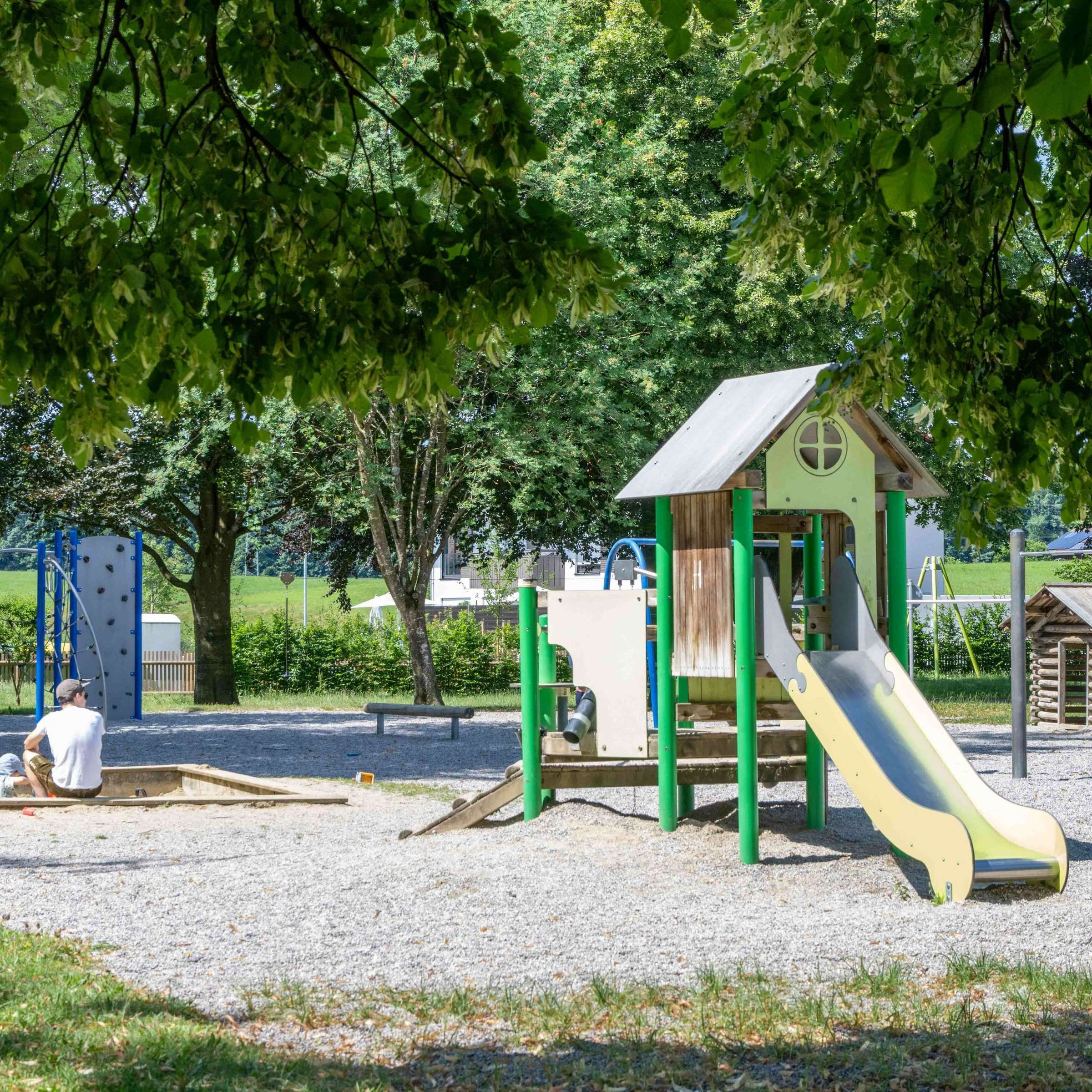 Spielplatz – Bild 2