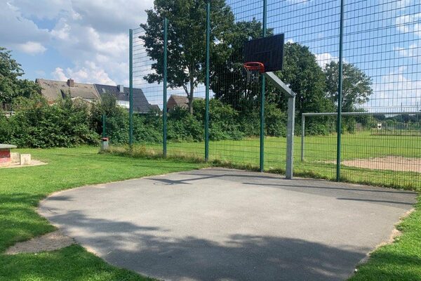 Bolzplatz-Wiesenstraße – Bild 1