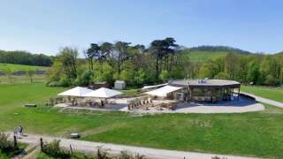 Café Restaurant Oktogon AM HIMMEL – Bild 1