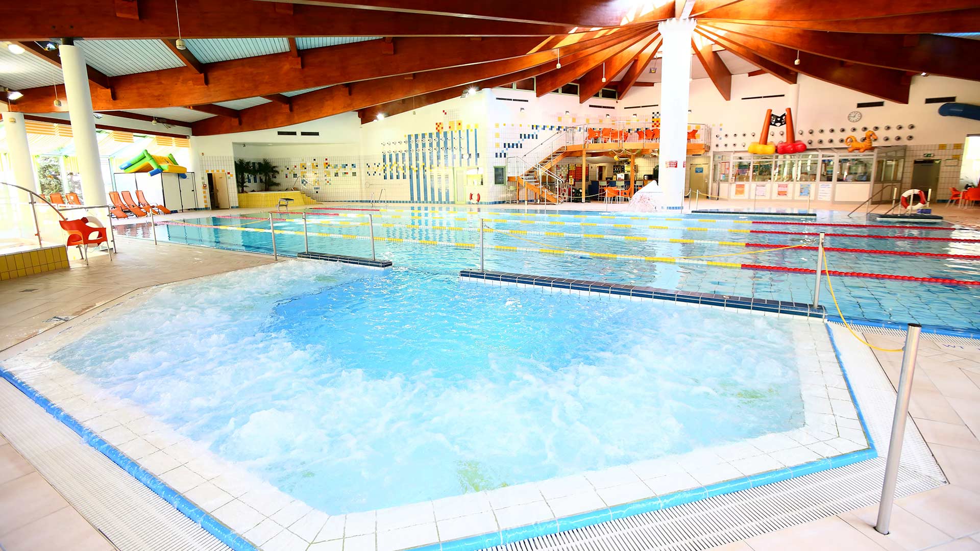 Freizeit- & Familienbad LIMBOmar - Städtische Bäder Limbach-Oberfrohna – Bild 2