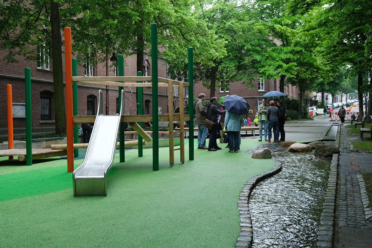Spielplatz Lindenplatz – Bild 1