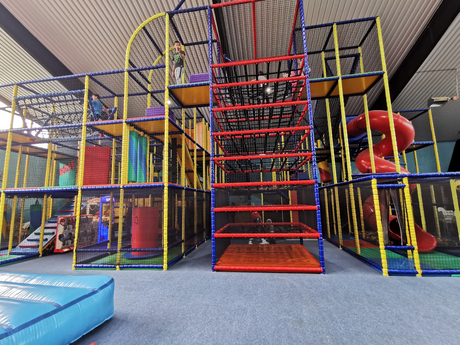 TIBOLIN Spielparks – Bild 4