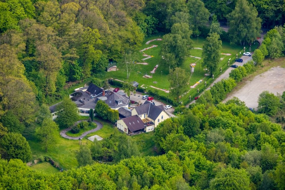 Minigolf am Löwenpark – Bild 1