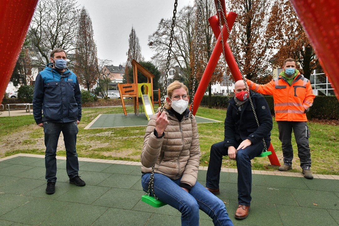 Weidenstraße Spielplatz – Bild 1