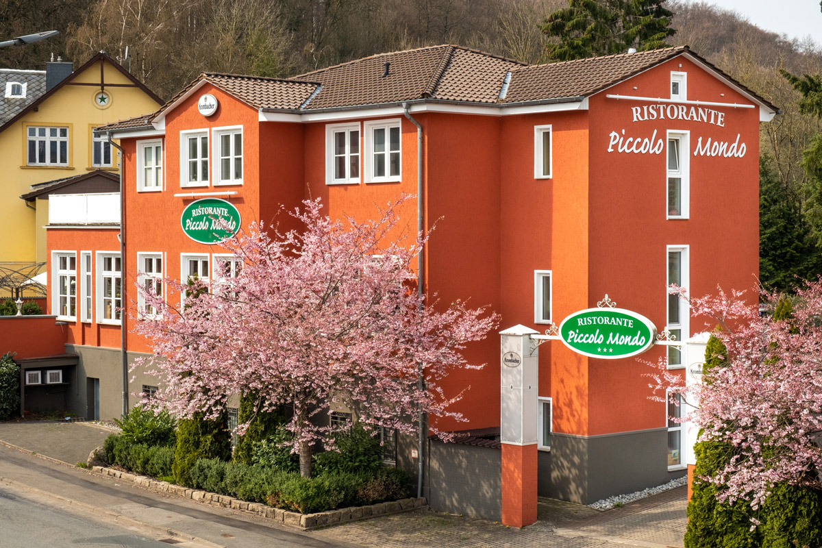 Piccolo Mondo – Bild 3