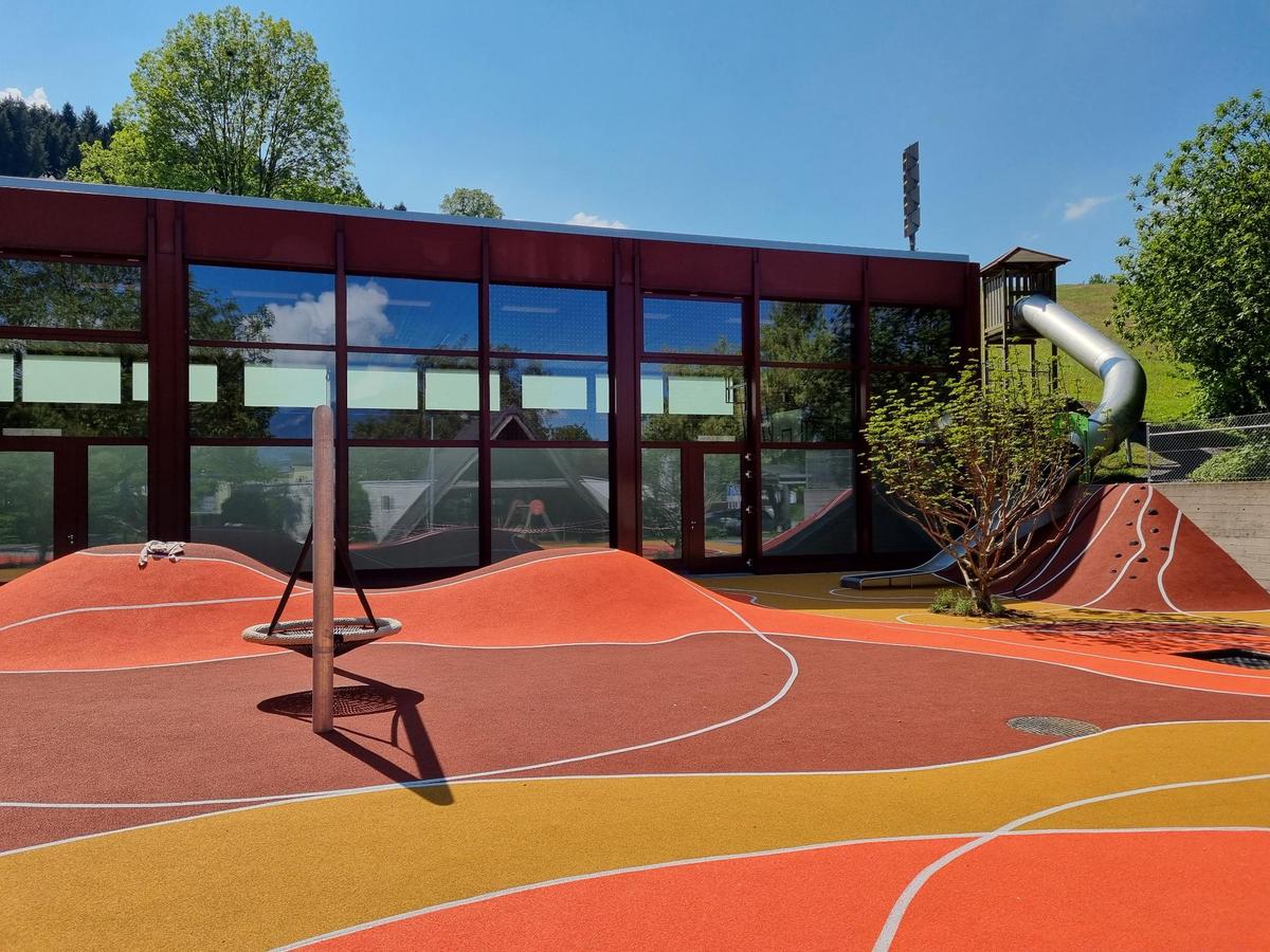 Pausenplatz für Kinder – Bild 1