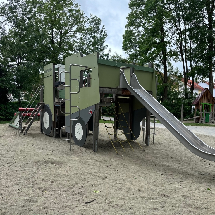 Königsbrunn Grüntenstraße Spielplatz – Bild 2