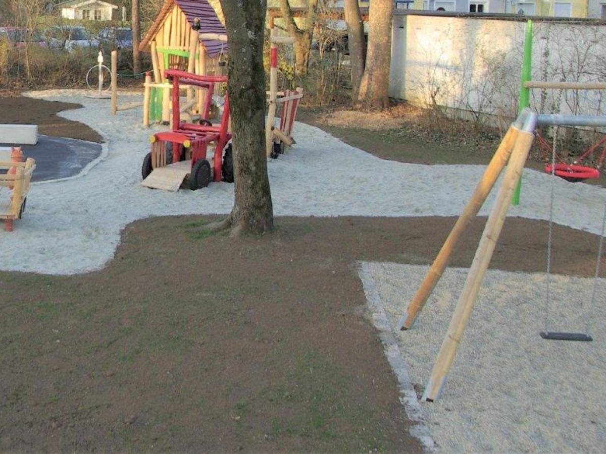 Königsbrunn Grüntenstraße Spielplatz – Bild 4
