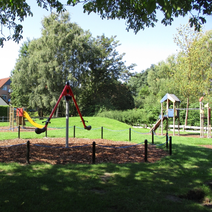 Kinderspielplatz Krummer Kamp – Bild 1