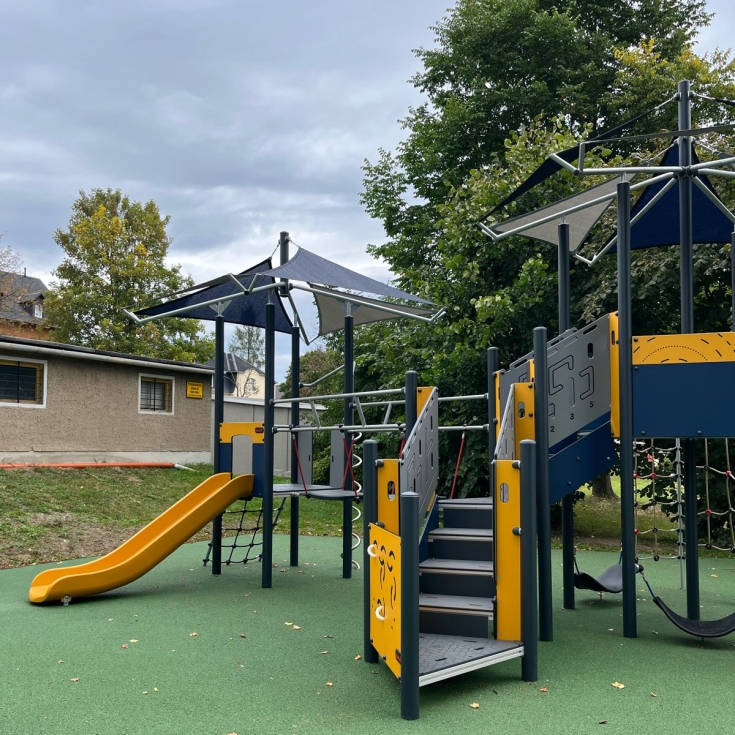 Spielplatz – Bild 2