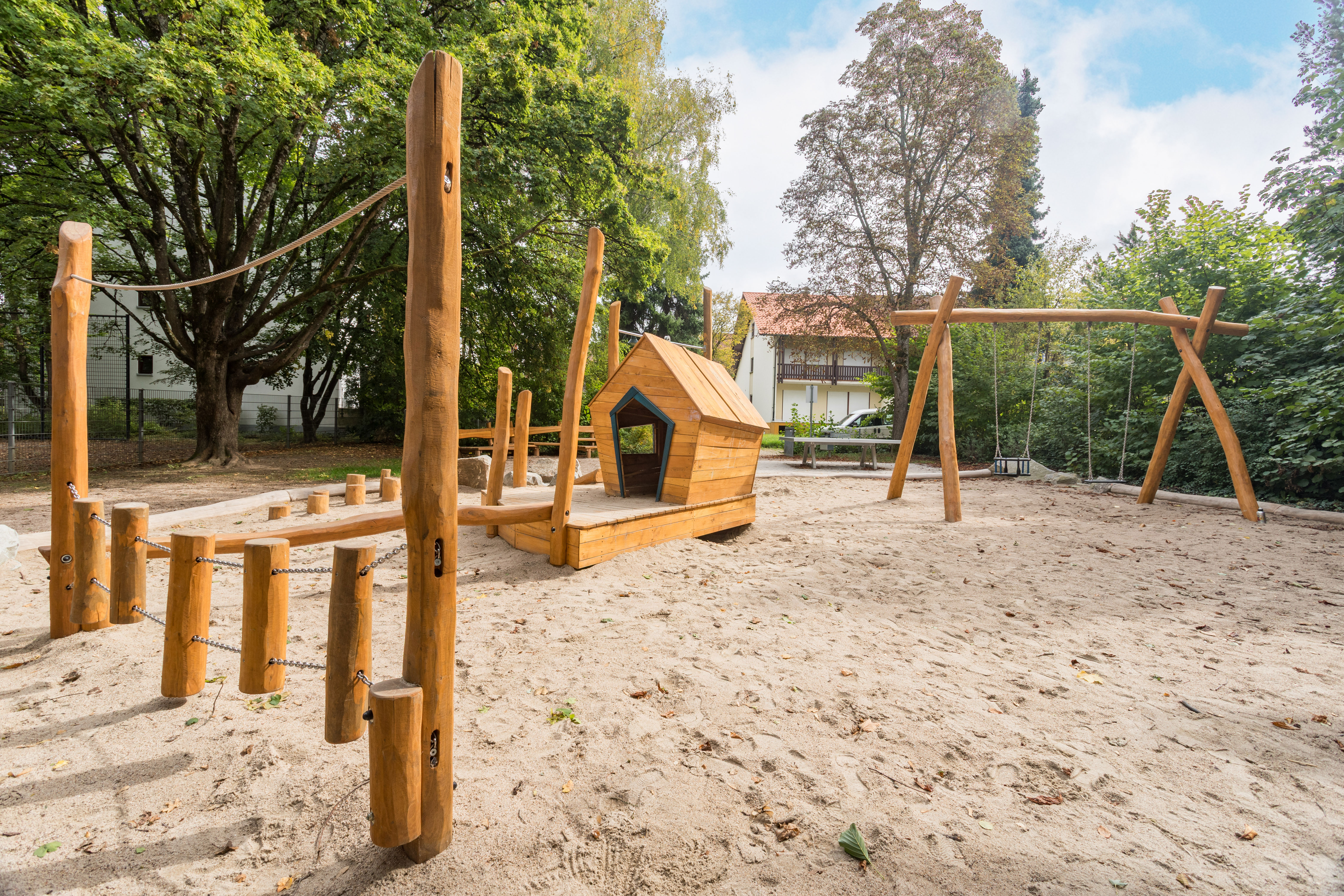 Spielplatz im Franz-Volk-Park – Bild 3