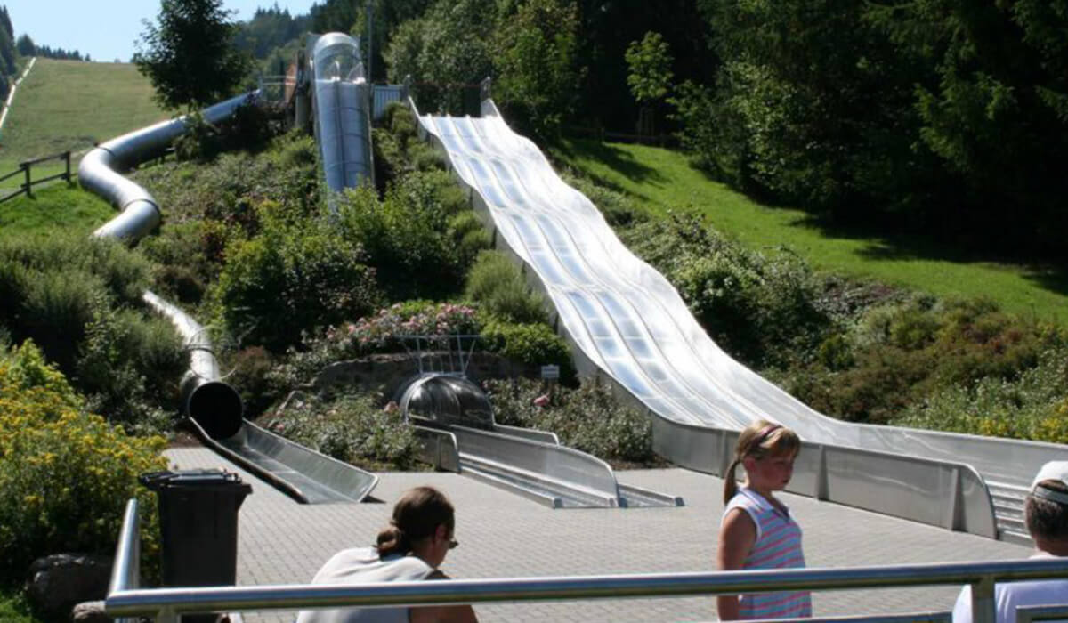 Rodelberg mit drei Rutschen – Bild 2