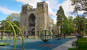 Courthouse Playground – Bild 2