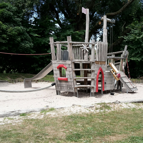 Spielplatz Schulze-Delitzsch-Straße – Bild 1