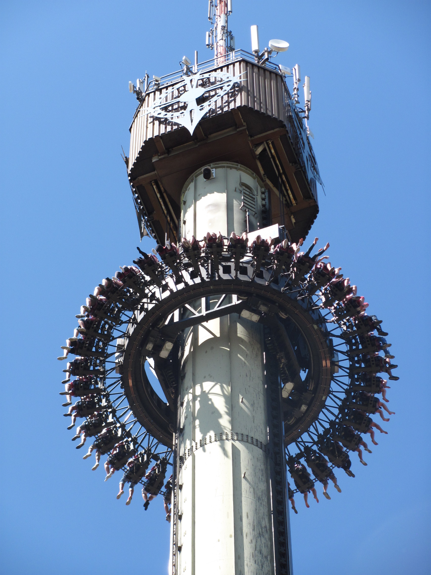 Scream (Gyro-Drop-Tower) – Bild 1