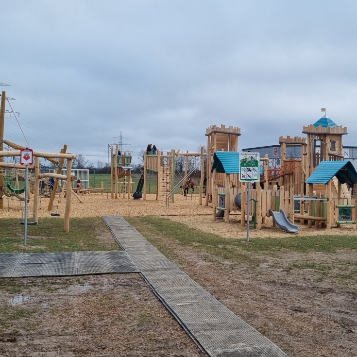 Spielplatz Gewerbepark Odendorf – Bild 3