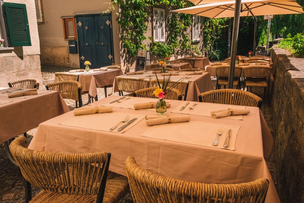 pausenhof | café • bar – Bild 3