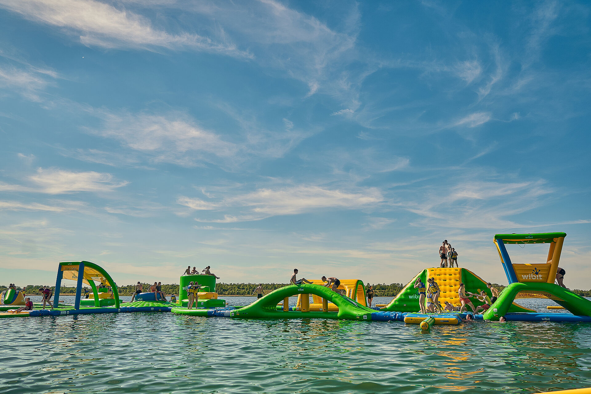 Wasser-Fun-Park – Bild 3