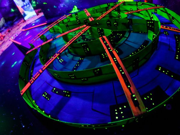 Schwarzlicht Golf 3D – Bild 3