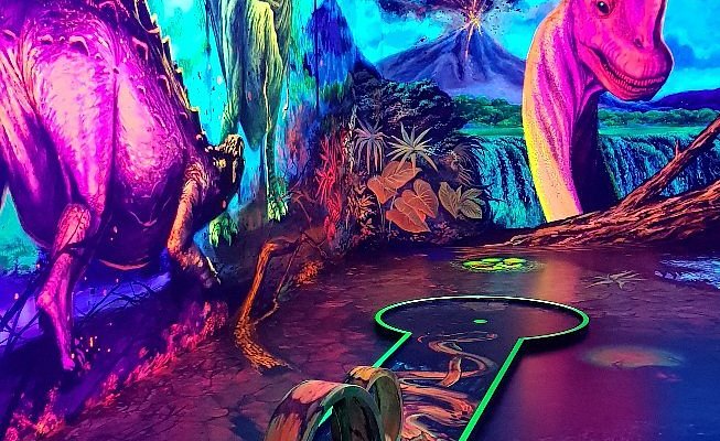 Schwarzlicht Golf 3D – Bild 4