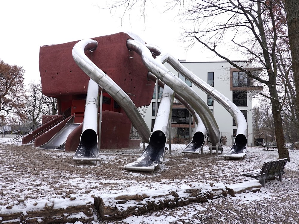 Trampolin-Matten Volkspark Potsdam – Bild 3
