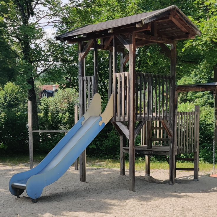 Spielplatz – Bild 1