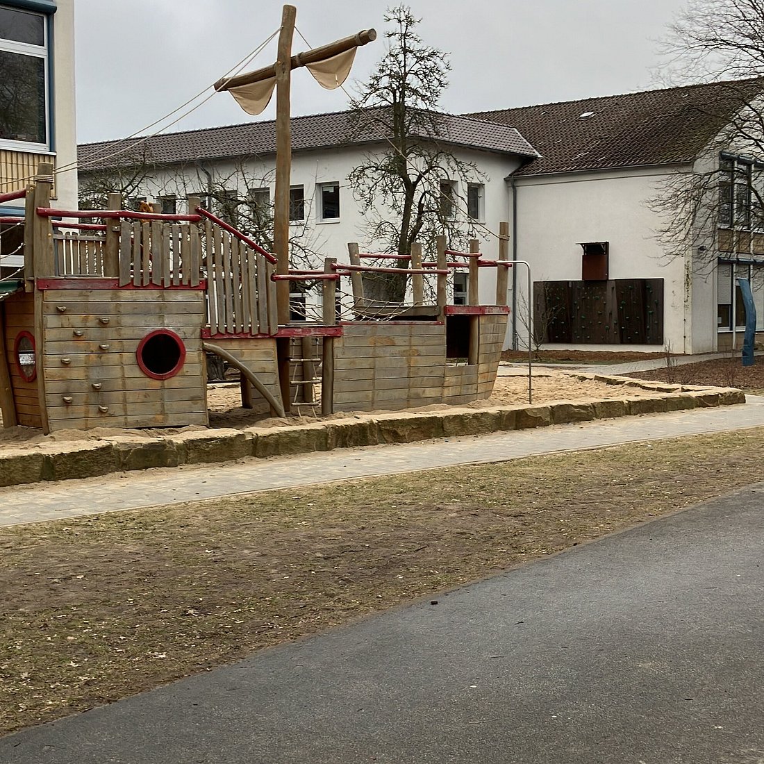 Spielplatz Uhlandweg – Bild 3