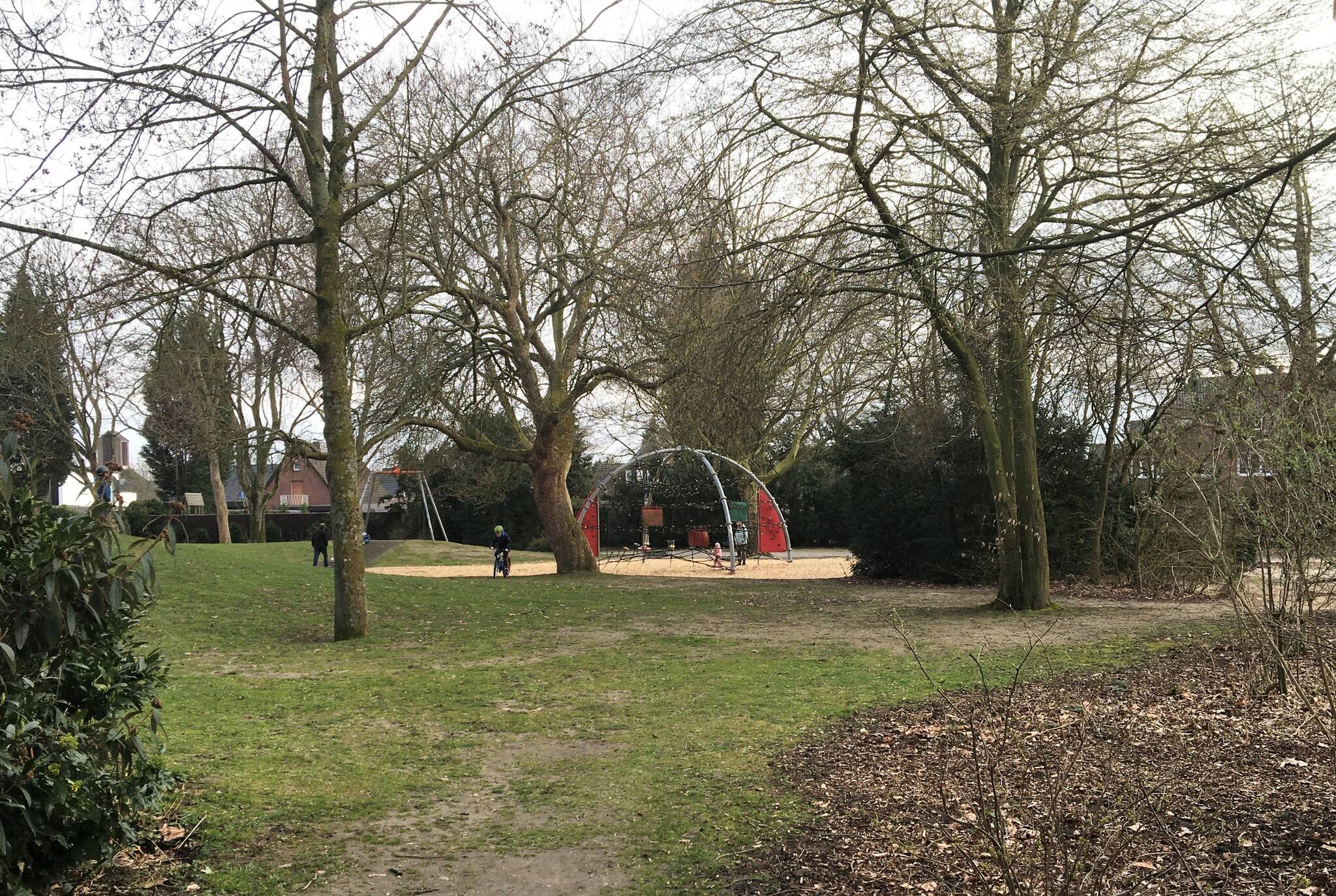 Osterather Rathauspark – Bild 5