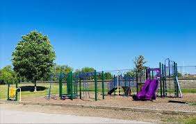 Ashton Meadows Park – Bild 1