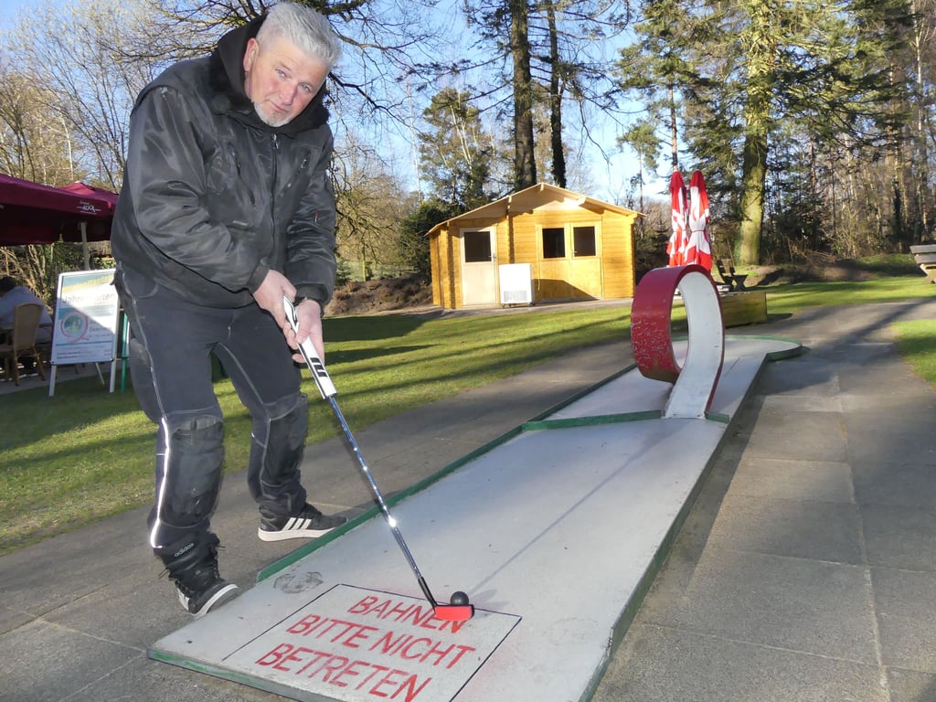 Sandra Heidenreich Minigolfanlage – Bild 2