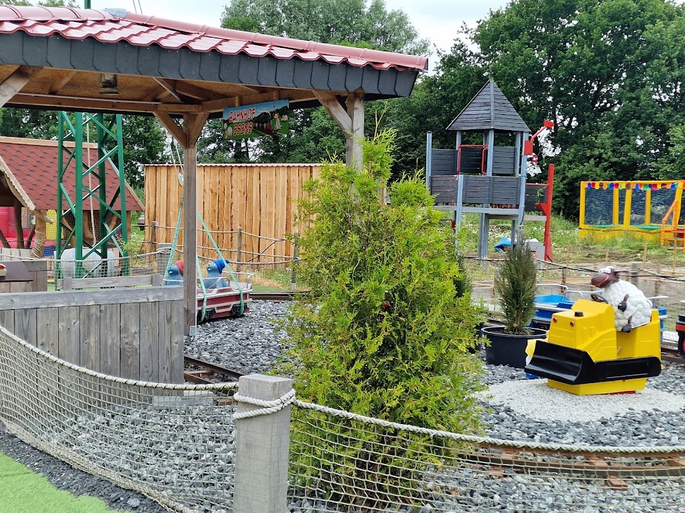 Erlebnisminigolf Esens – Bild 1