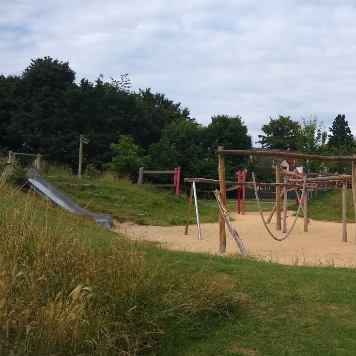 Wiesengraben Spielplatz – Bild 3