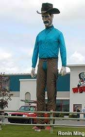 Giant Cowboy Statue – Bild 2